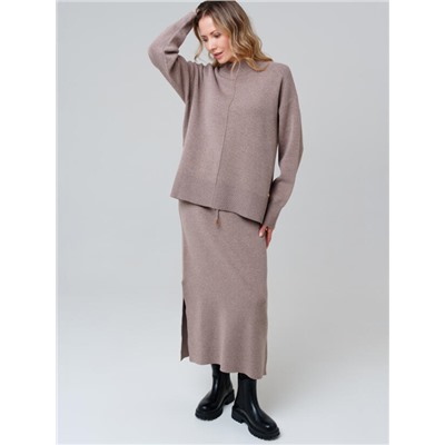 Комплект женский: джемпер, юбка