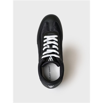 Кроссовки женские