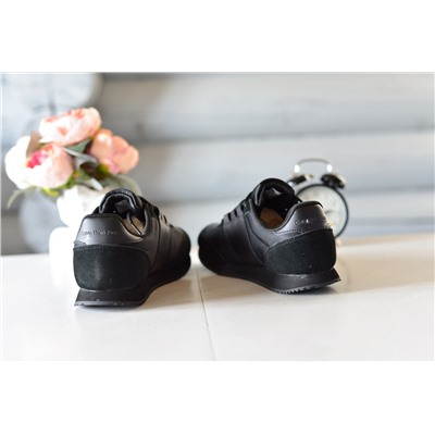 Calvin Klein из натуральной замши и нейлона