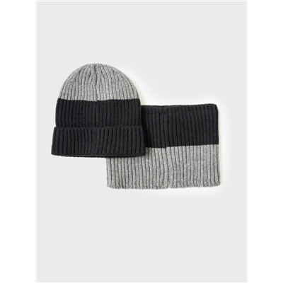 Комплект для мальчика: шапка, снуд