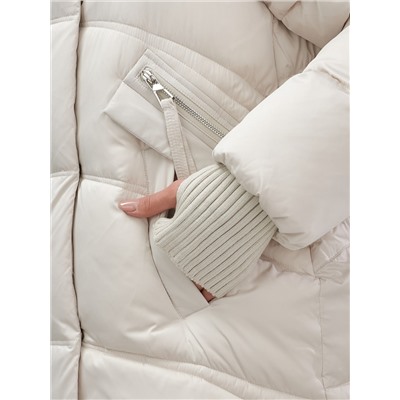 Куртка зимняя женская с мехом и капюшоном тренд бежевого цвета 7737B