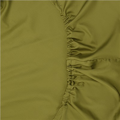 Простыня на резинке из премиального сатина оливкового цвета из коллекции Essential, 160х200х30 см