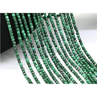 Бусины из натурального малахита мелкий кубик 2мм с гранью, 39см, 165 бусин