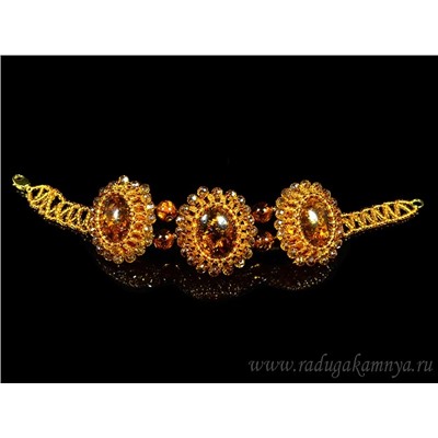 Браслет с янтарем, бисером и цирконом "3 овала" коньячный, 19см