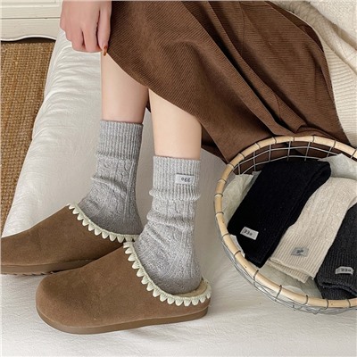 Warm retro demi-season woolen knee socks, mid-length