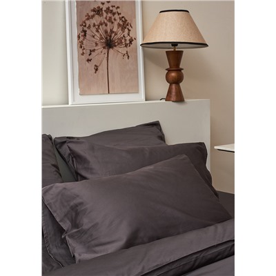 Набор наволочек из премиального сатина темно-серого цвета из коллекции Essential, 50х70 см