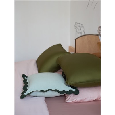 Чехол на подушку с контрастным кантом зеленого цвета из коллекции Trendy Ruffles, 40х40 см