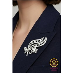 Брошь средняя "Веточка со стразами"  БР4/8