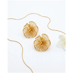 Стильные серьги