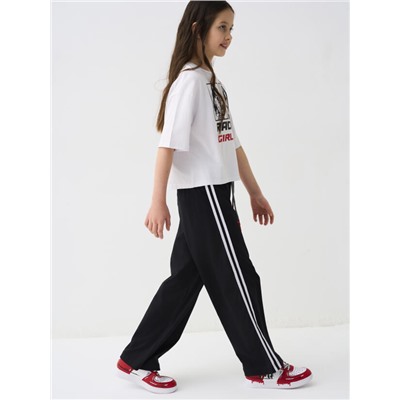 Комплект для девочки: футболка, брюки