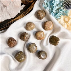 Радуга Самоцветов Галтовка из Унакита