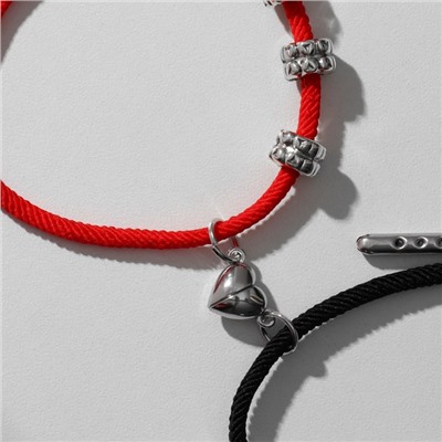 Браслеты парные «Неразлучники» на магните, двойная бусина с сердцем, чёрно-красные, d=8 см