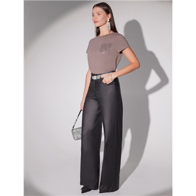 Нарядная футболка с блестящим принтом пайетками