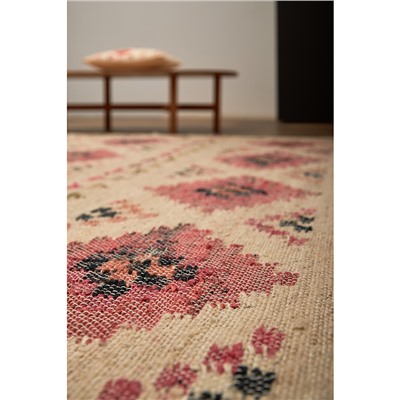 Ковер из шерсти по мотивам башкирских орнаментов из коллекции Cultural Heritage, 160х230 см