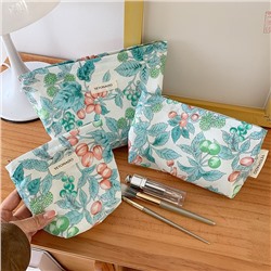 Fresh capacious cosmetic bag, cotton liner with zipper, small clutch bag, floral print