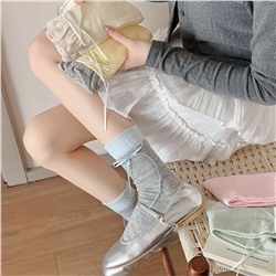 Cute Japanese set with bow, universal socks