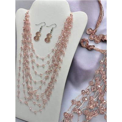 Комплект бижутерии "Хрустальная россыпь" , цвет пудровый