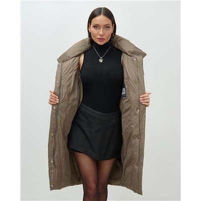 Пальто зимнее утепленное с капюшоном женское коричневого цвета 7700K