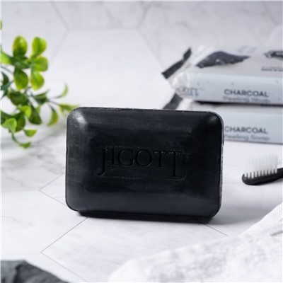 Jigott Мыло-скраб для лица и тела с древесным углем / Charcoal Scrub Soap, 150 г