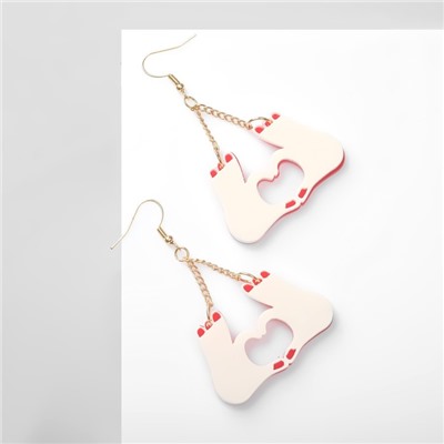 Серьги акриловые «Сердца» жесты, цвет красно-молочный в золоте