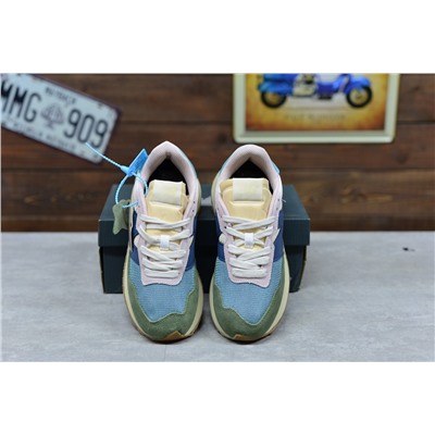 New Balance cl runner TM из натуральной замши и нейлона