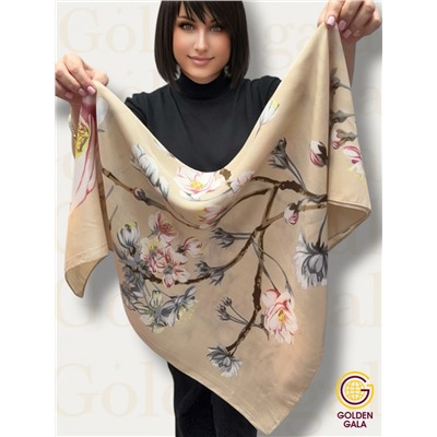 Платок утепленный "Цветы яблони" Арт 2025/04 (бежевый)