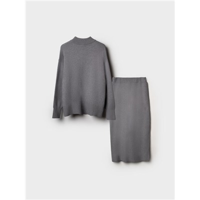 Комплект женский: джемпер, юбка