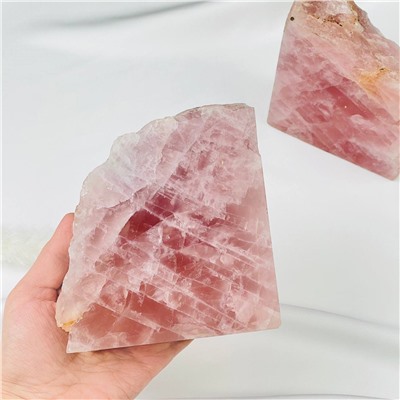 Радуга Самоцветов Держатель для книг из Розового кварца (Мадагаскар)