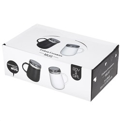 Кружка фарфоровая "Он и она" 480мл, 8,7х8,7см h11см, матовая глазурь, деколь с золотом, цвет - белый, черный, пластмассовая, винтовая крышка, герметичная, с силиконовым уплотнителем, д/горла 6,3см, д/основания 6см, набор 2 штуки, в подарочной коробке