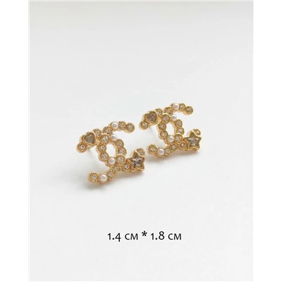 Стильные серьги