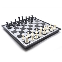 Игра настольная магнитная "3 в 1". Размер доски: 30 смх 30 см 3144