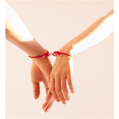 Браслеты парные «Неразлучники» на магнитах, замок с ключиком, красные, d=7 см