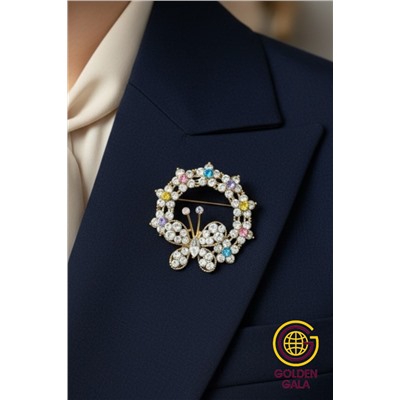 Брошь со стазами круглая с бабочкой  БР4/8