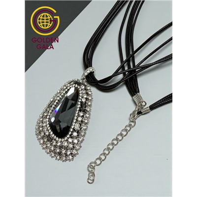 Кулон на кожаном шнурке "Женская грация" Арт КШ2130/17