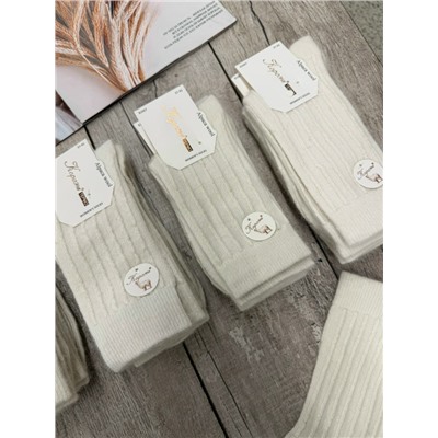 Женские носки Качество супер Натуральный Кашемир Шерсть Полиамид Размер 36-41 В упаковке 5пар цвета разные Цена 300₽