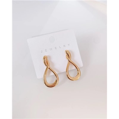 Стильные серьги