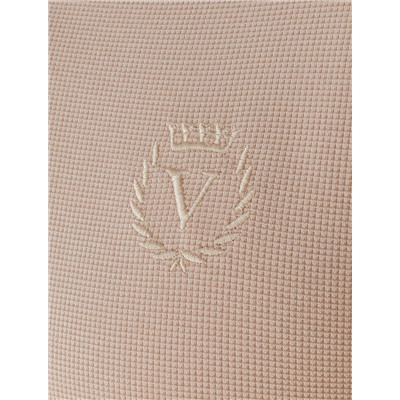 Поло из фактурного трикотажа с застежкой на пуговицы