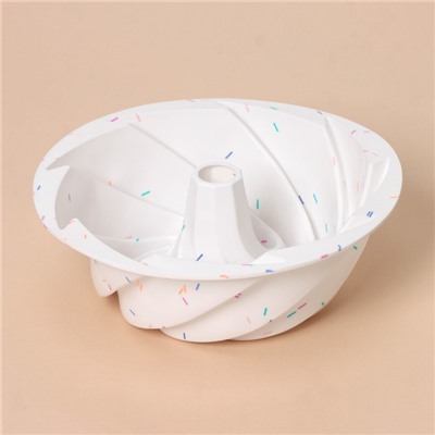 Форма для выпечки KONFINETTA «Немецкий кекс. Вихрь», силикон, d=24 см, белая