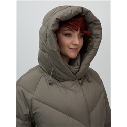 Пальто двубортная зимнее утепленное женское светло-коричневого цвета 7732SK