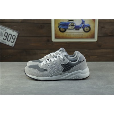 New Balance 580 из натуральной прочной замши