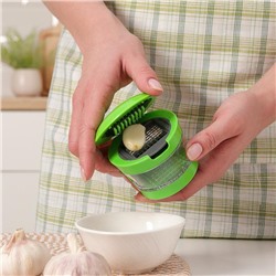 Измельчитель для продуктов «Прино», 2 насадки, 7.5×7.5×6 см, зелёный
