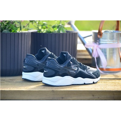 Nike Huarache из натуральной замши и кожи