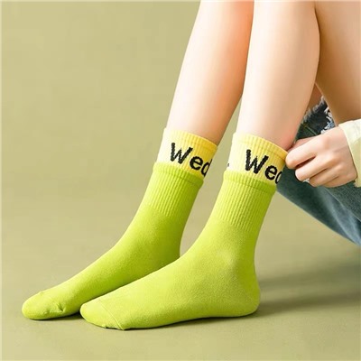 Tide, sports knee socks for men and women, 2022 collection, Korean style, internet celebrity, mid-length