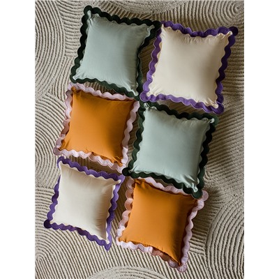 Чехол на подушку с контрастным кантом зеленого цвета из коллекции Trendy Ruffles, 40х40 см
