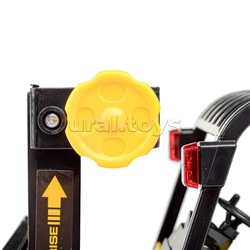 Машина "Погрузчик" с бочками и поддоном 1:16 (свет, звук) в коробке