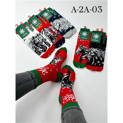 ❄️☃️🎄🧦НОВОГОДНИЕ Мужские носки 🧦 🎄☃️❄️ Размер 41-47 Хлопок 💥 В упаковке 10 пар, разные цвета Только упаковкой На фото все рисунки указаны Цена 550₽
