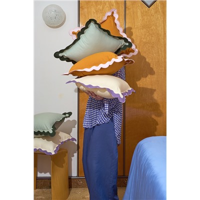 Чехол на подушку с контрастным кантом сиреневого цвета из коллекции Trendy Ruffles, 40х40 см