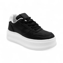 Кроссовки из натуральной кожи В100-13 черные