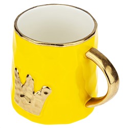 Кружка фарфоровая "Корона" 350мл, д8,8см h9,3см, глянцевая глазурь, объемный декор, с золотом, цвет - лимонный, д/горла 7,7см, д/основания 7см, в подарочной коробке (Китай)