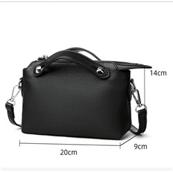 Bags Сумка женская / кожа /  	 0110911